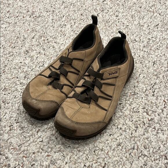 Teva Women's Slip On Snaekers Sz 8 Tan Suede Outdoor Comfort - Picture 1 of 9